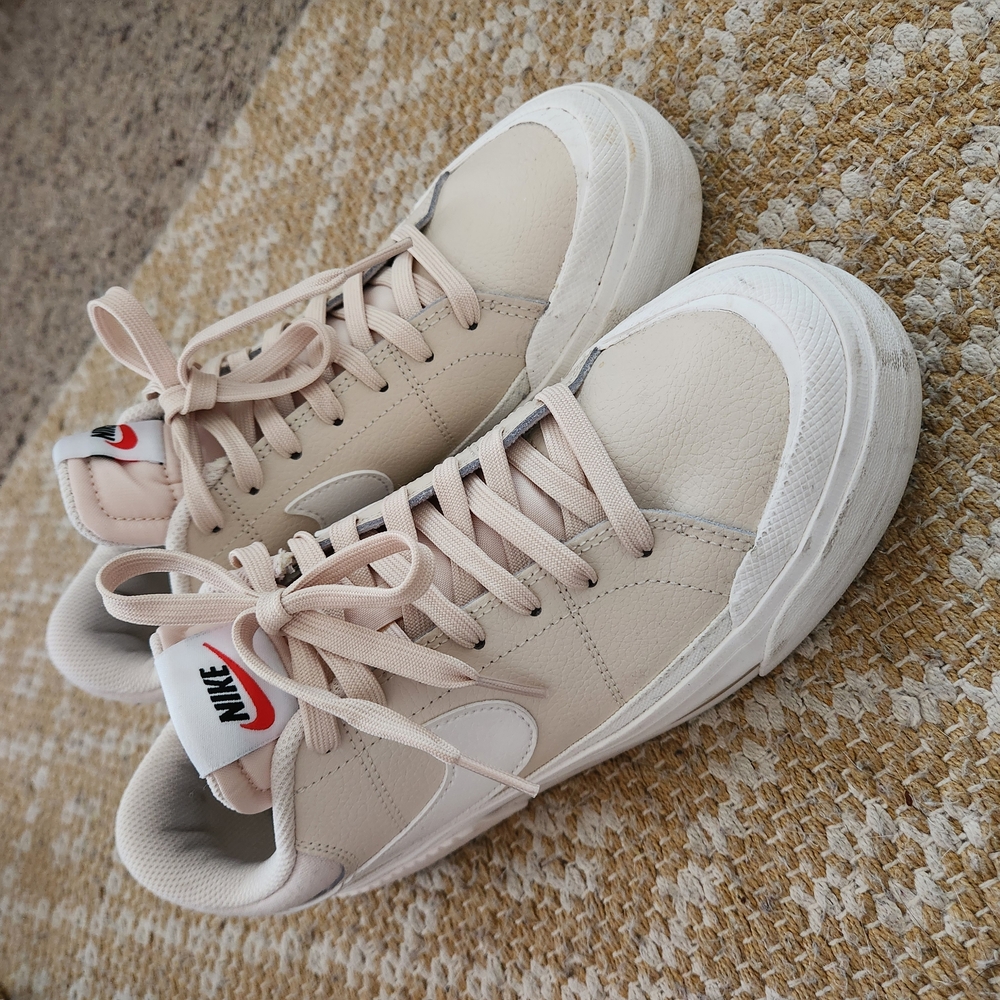 Nike Cream Sneakers with Textured Fabric and Thick Sole